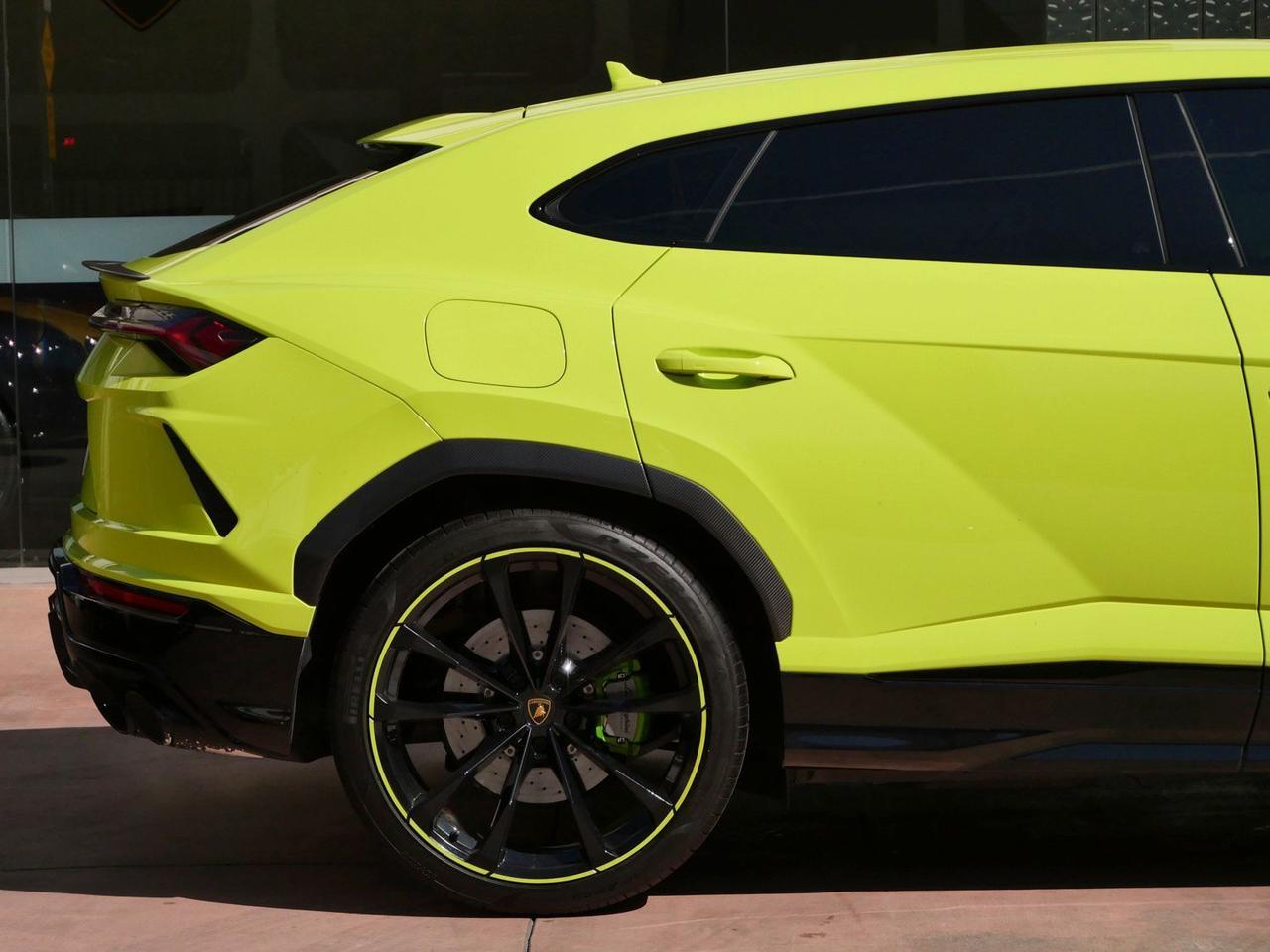 2022 Lamborghini Urus Base Base Lawrence KS