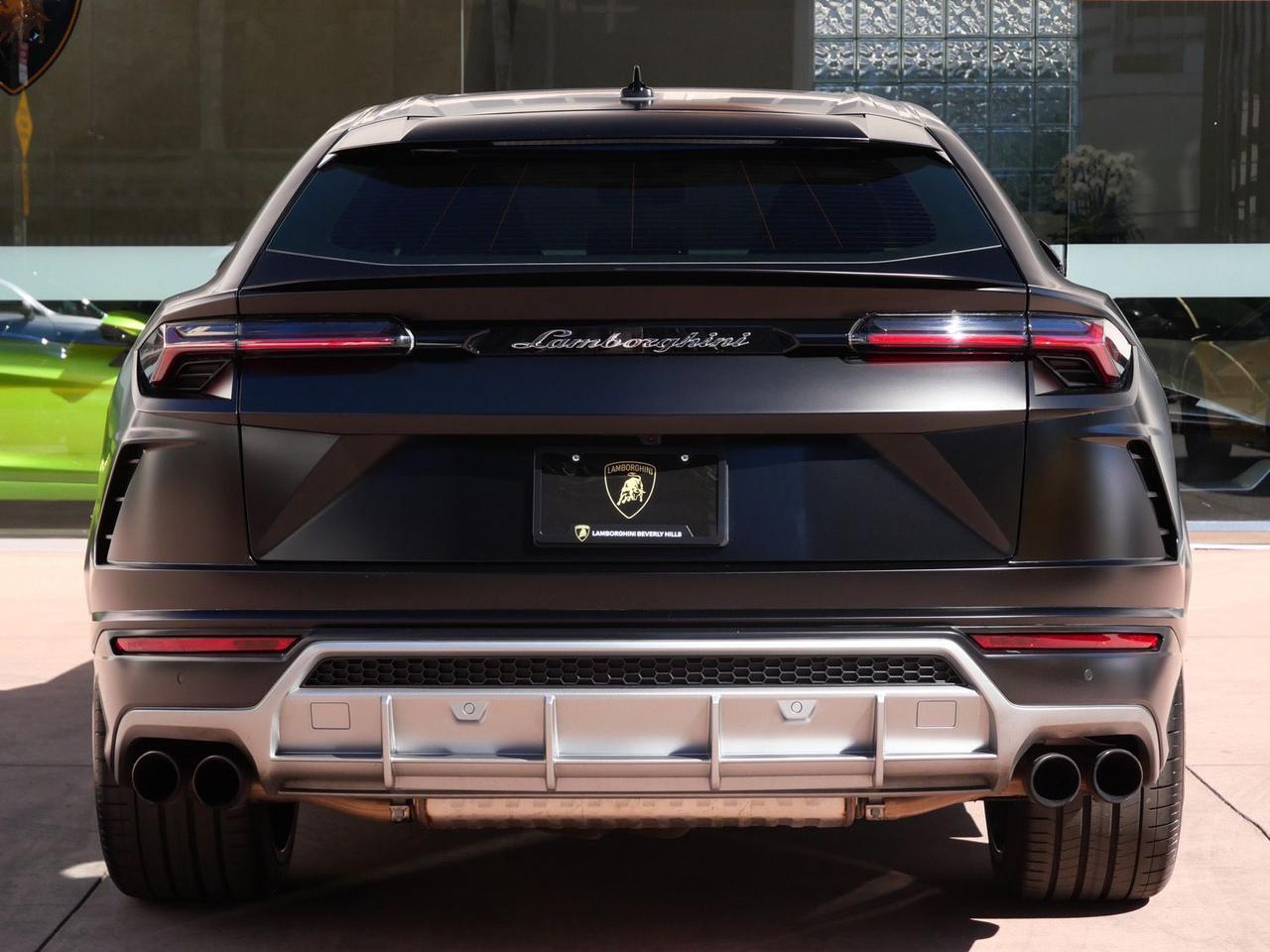 2022 Lamborghini Urus Base Base Lawrence KS
