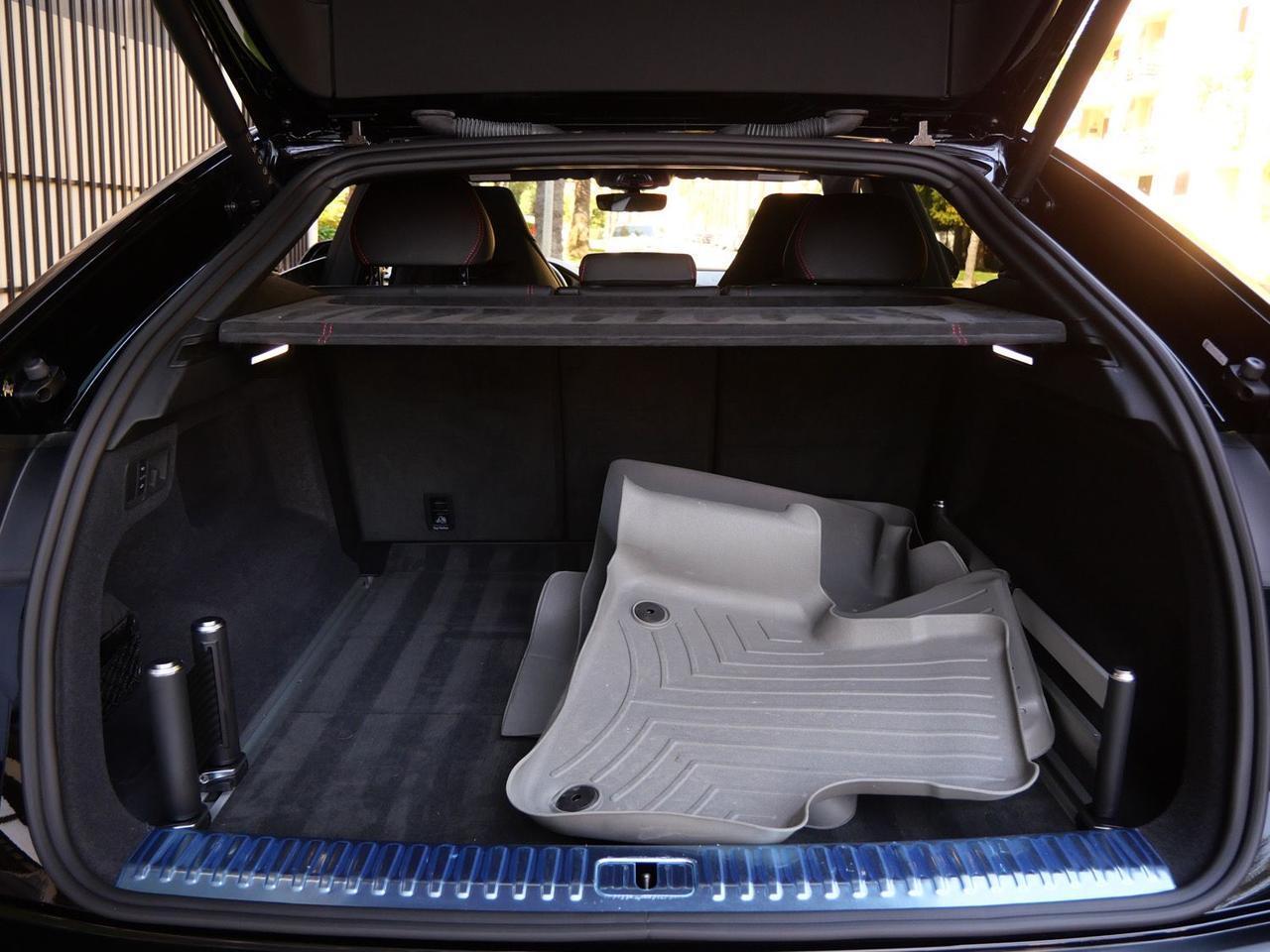 2022 Lamborghini Urus Base Base Lawrence KS