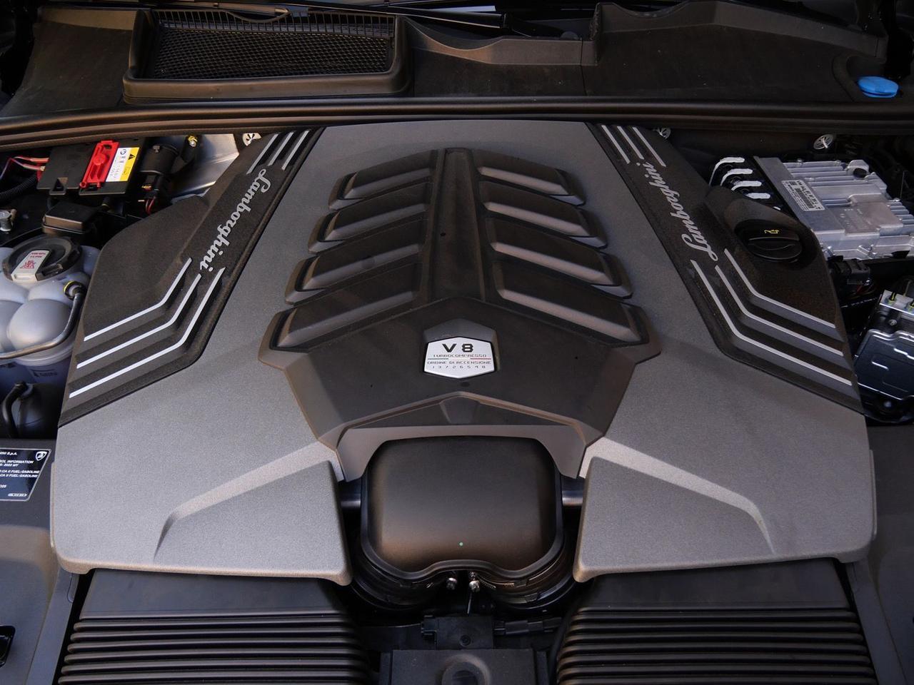 2022 Lamborghini Urus Base Base Lawrence KS