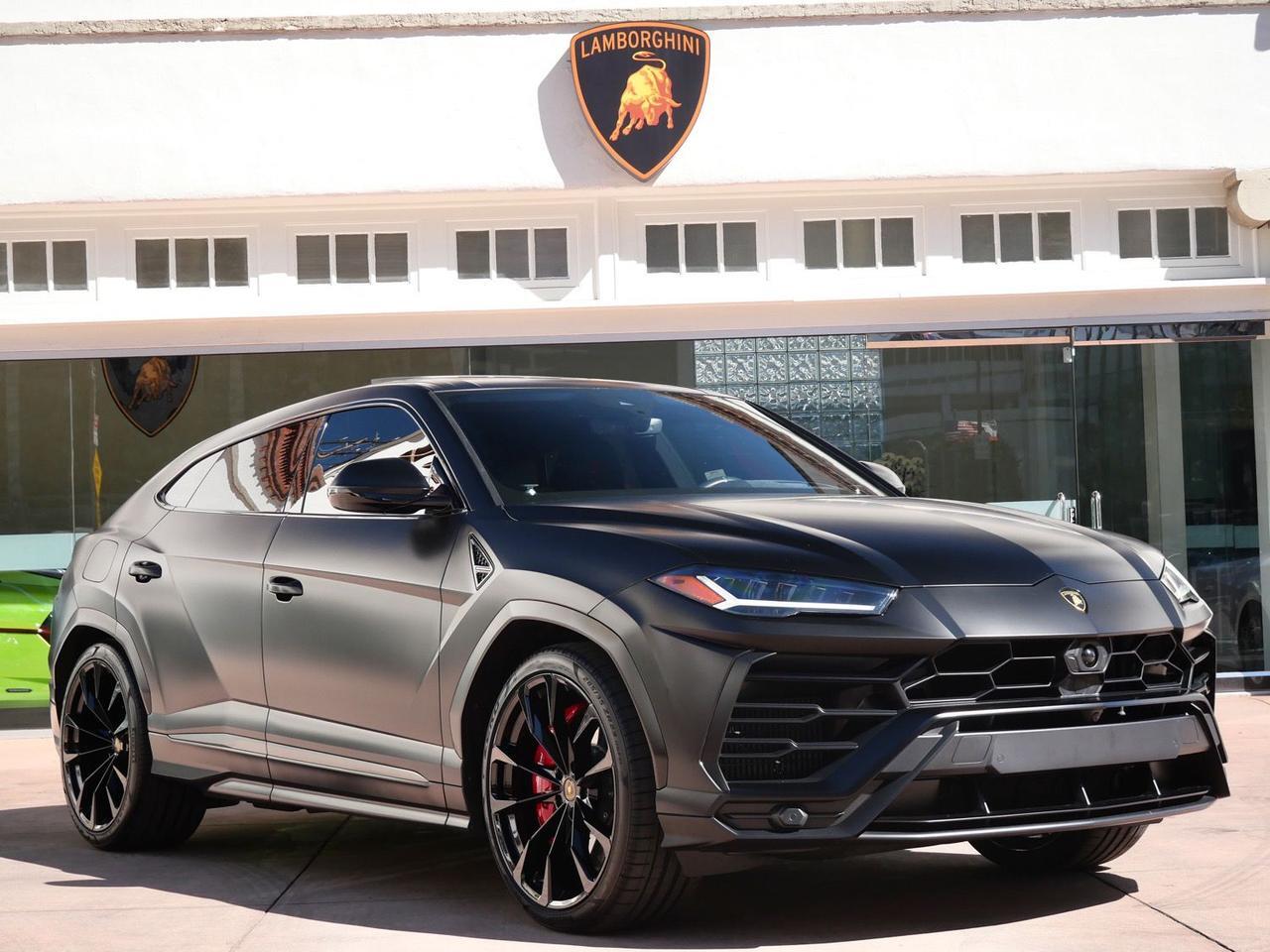 2022 Lamborghini Urus Base Base