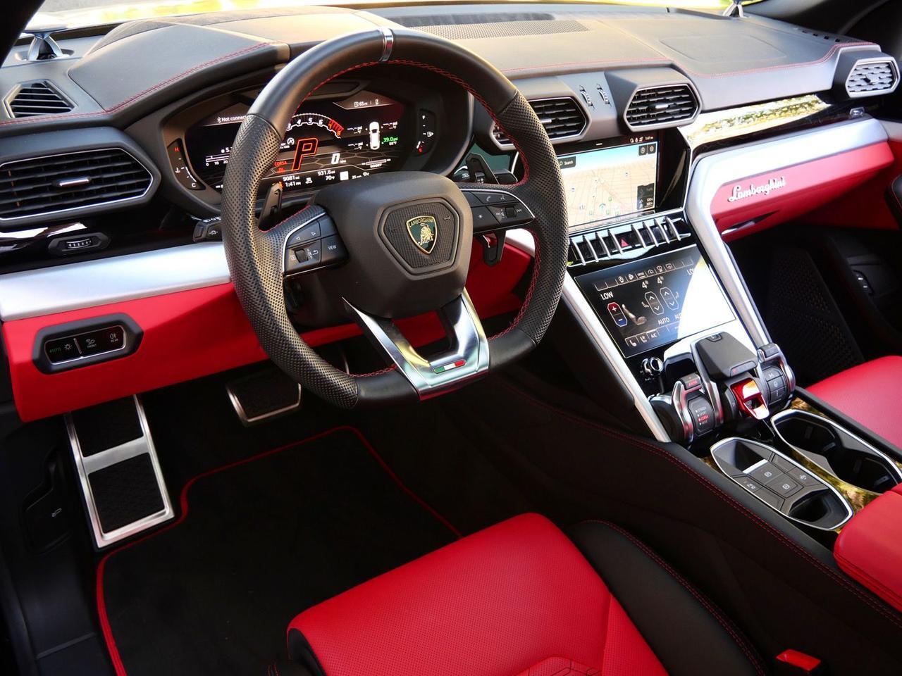 2022 Lamborghini Urus Base Base Lawrence KS