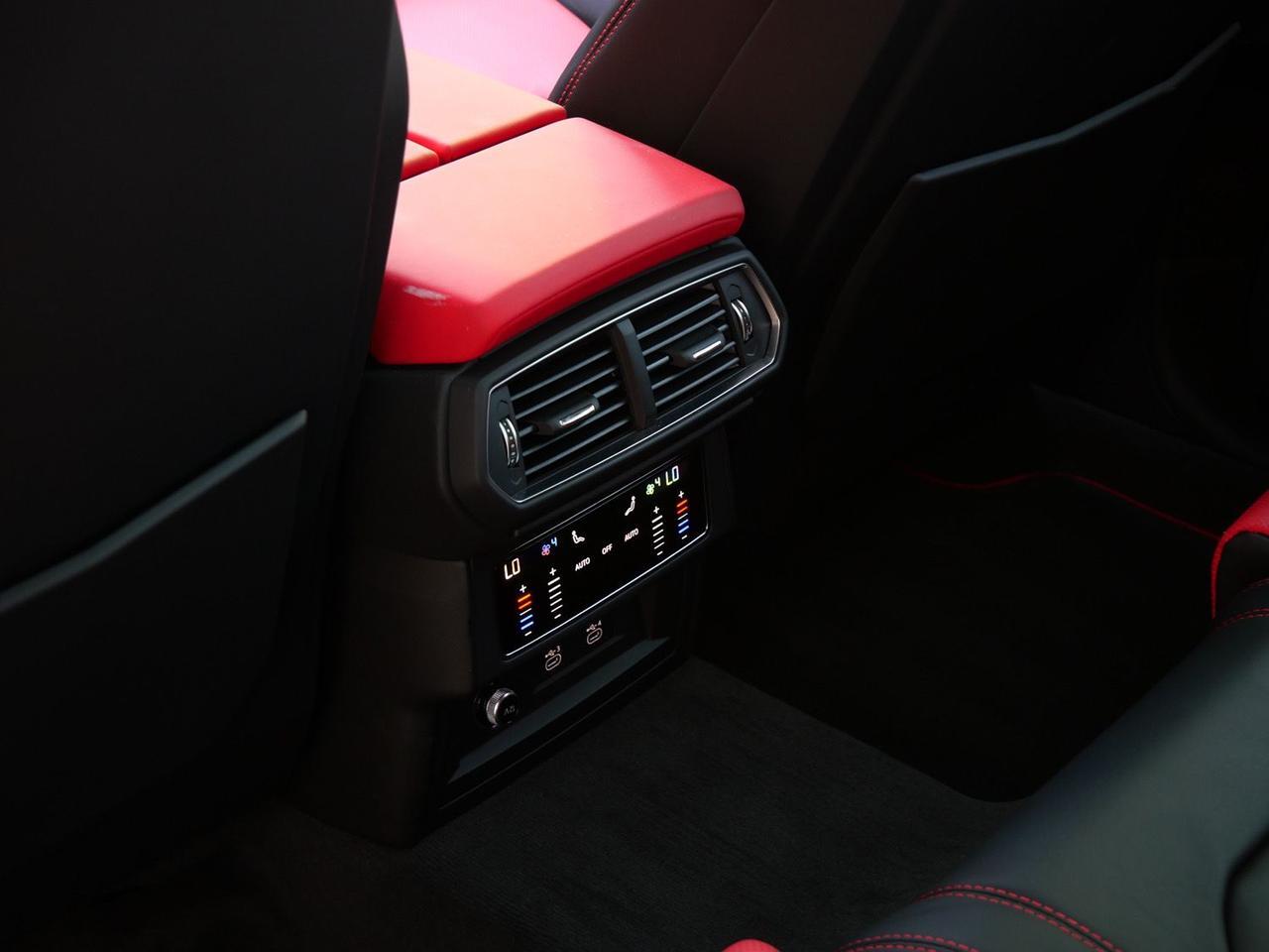 2022 Lamborghini Urus Base Base Lawrence KS