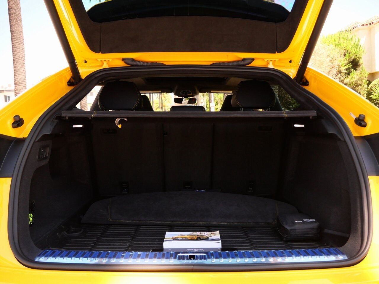 2022 Lamborghini Urus Base Base Lawrence KS