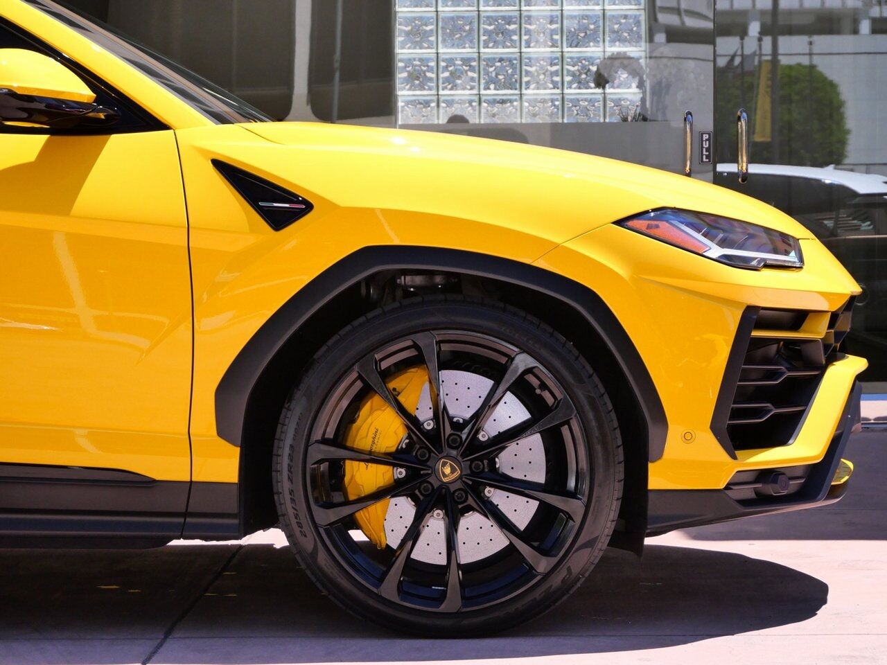 2022 Lamborghini Urus Base Base Lawrence KS