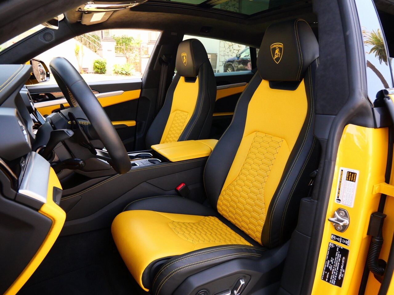 2022 Lamborghini Urus Base Base Lawrence KS