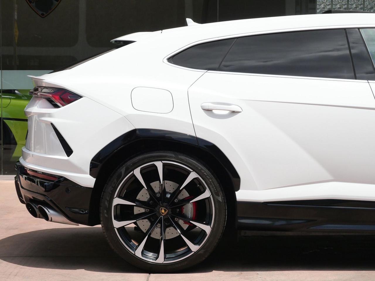 2022 Lamborghini Urus Base Base Lawrence KS