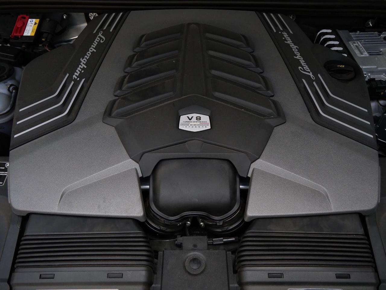 2022 Lamborghini Urus Base Base Lawrence KS