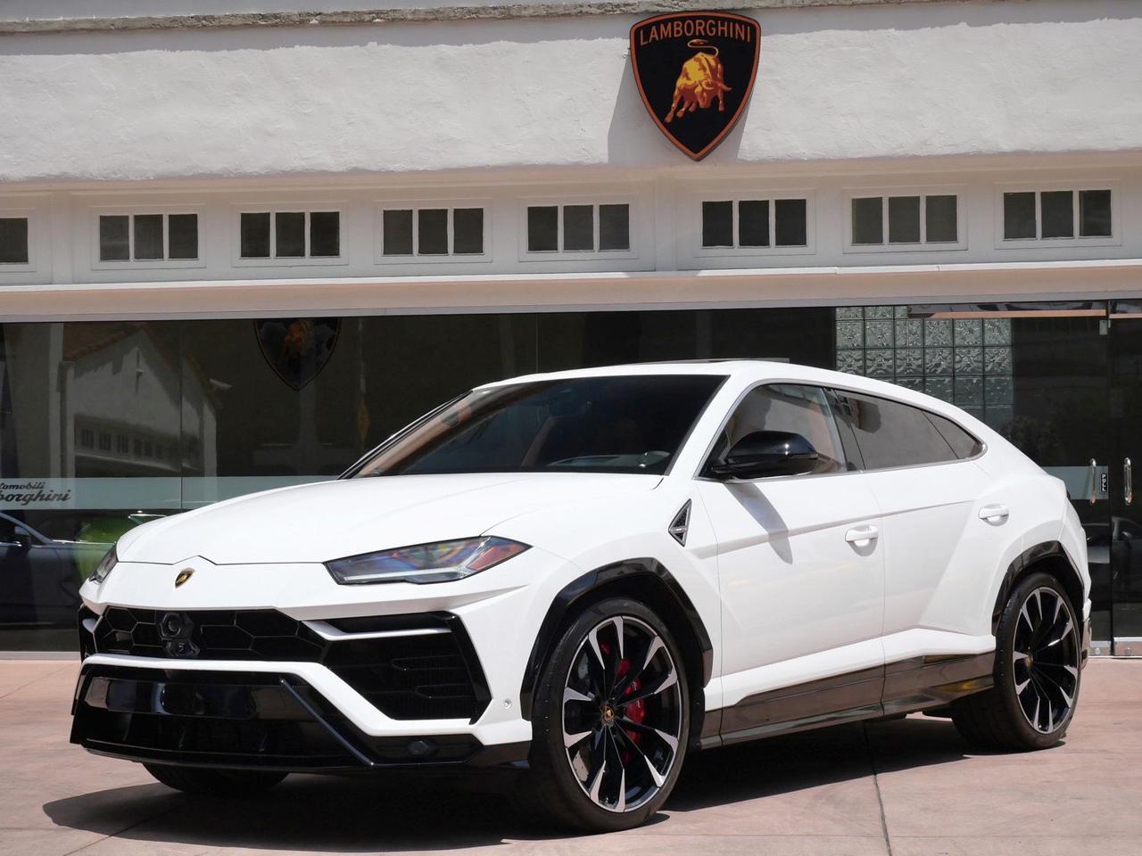 2022 Lamborghini Urus Base Base Lawrence KS