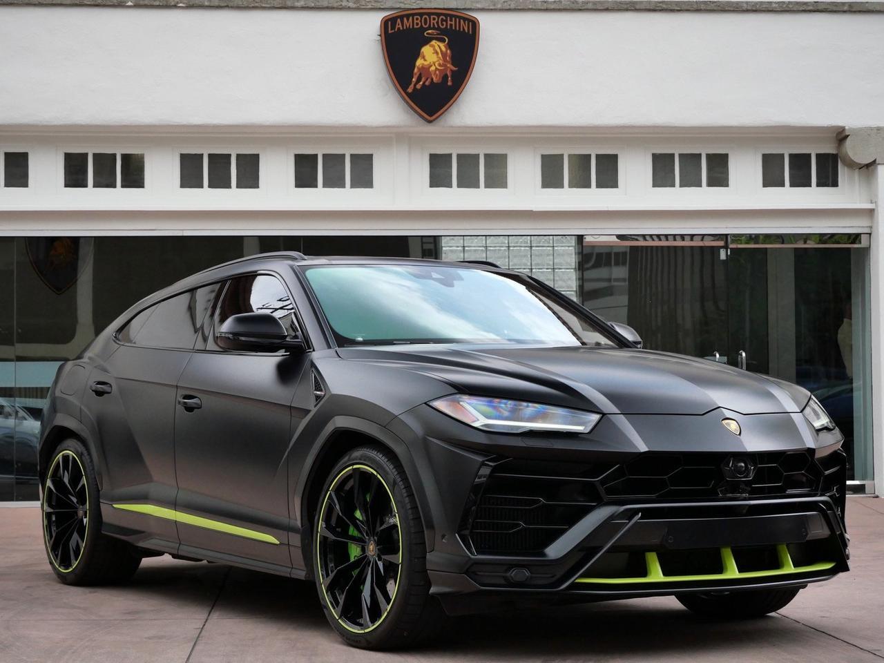 2022 Lamborghini Urus Graphite Capsule Graphite Capsule
