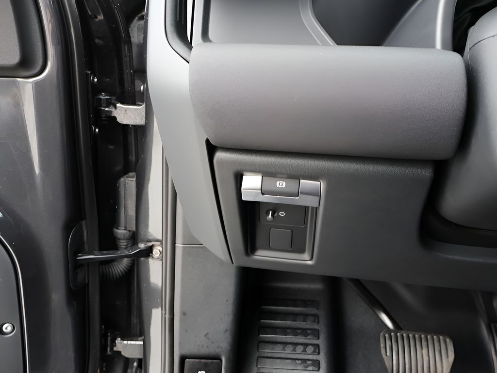 2022 Land Rover Defender 90 X-Dynamic S San Clemente CA