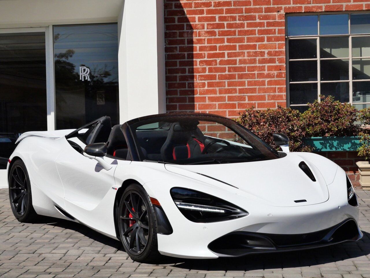 2022 McLaren 720S Performance Performance