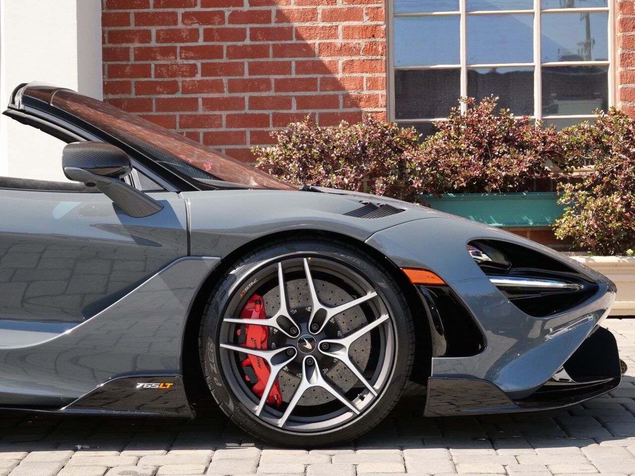 2022 McLaren 765LT Lawrence KS