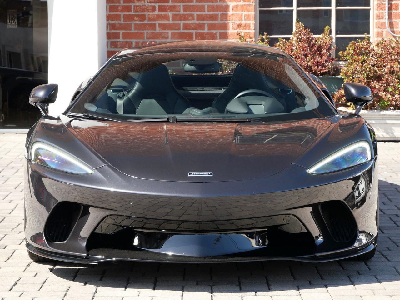2022 McLaren GT