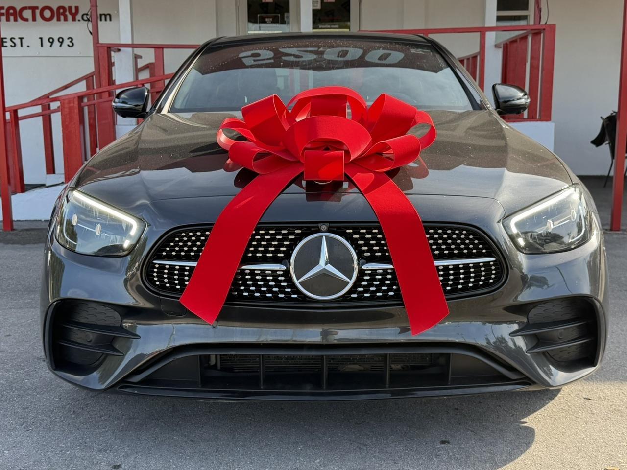 2022 Mercedes-Benz E-Class E350's photo