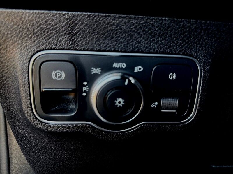 2022 Mercedes-Benz EQB EQB 300 4MATIC SUV Arlington VA