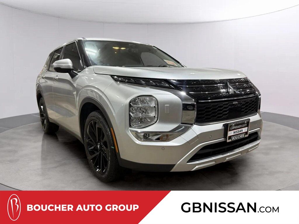 2022 Mitsubishi Outlander SE w/Tech Pkg