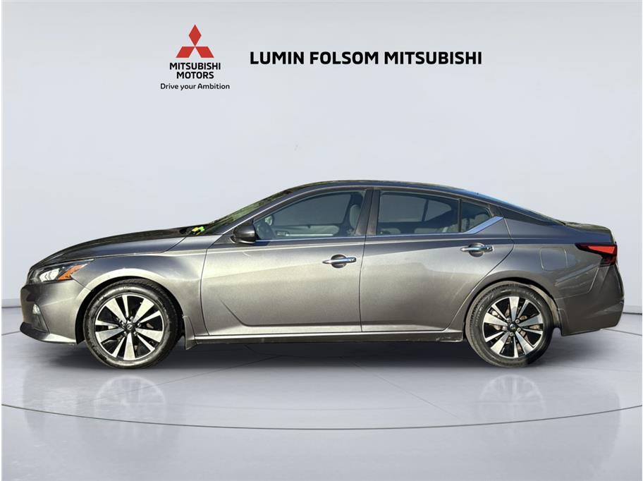 2022 Nissan Altima 2.5 SV Sedan 4D 2022 Nissan Altima 2.5 SV Sedan 4D