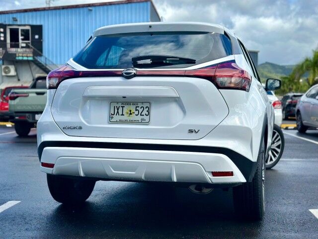 2022 Nissan Kicks SV