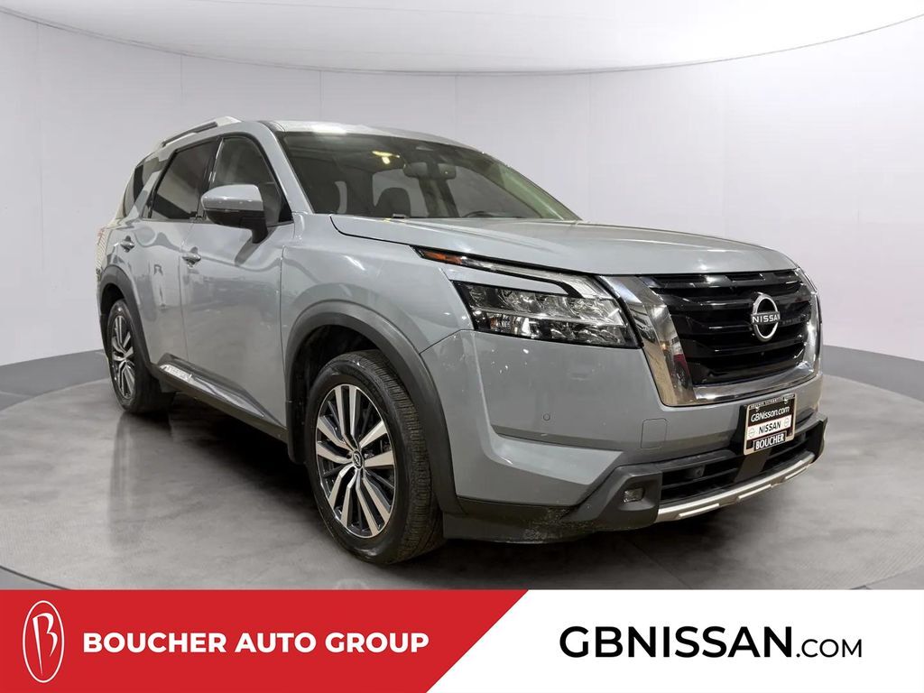 2022 Nissan Pathfinder Platinum