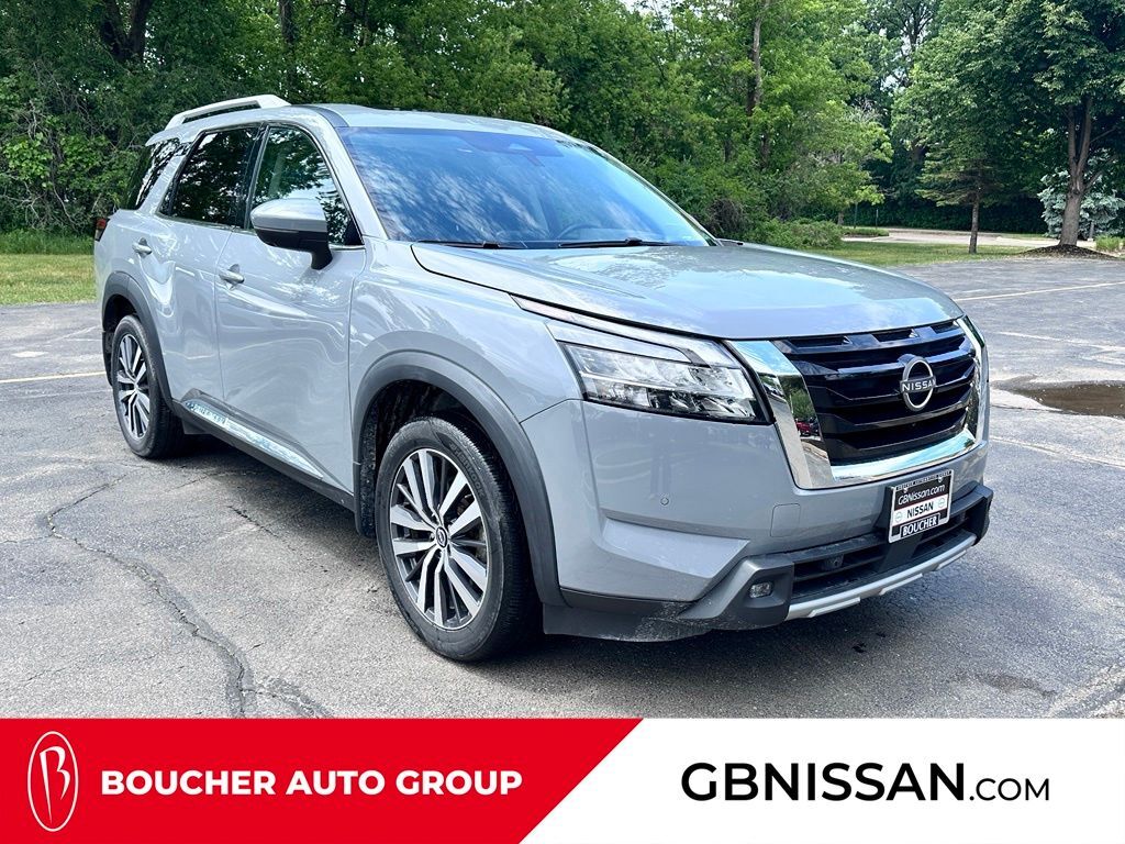2022 Nissan Pathfinder Platinum