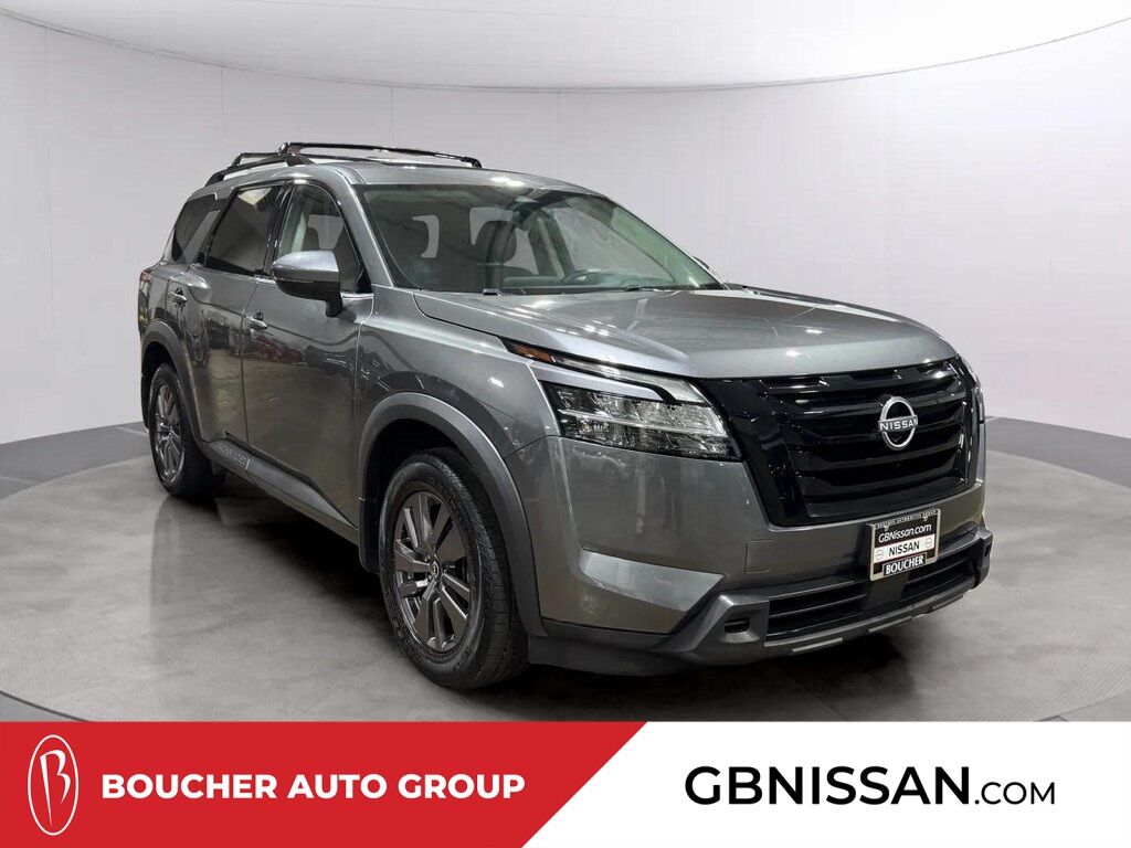 2022 Nissan Pathfinder SV w/Premium Pkg