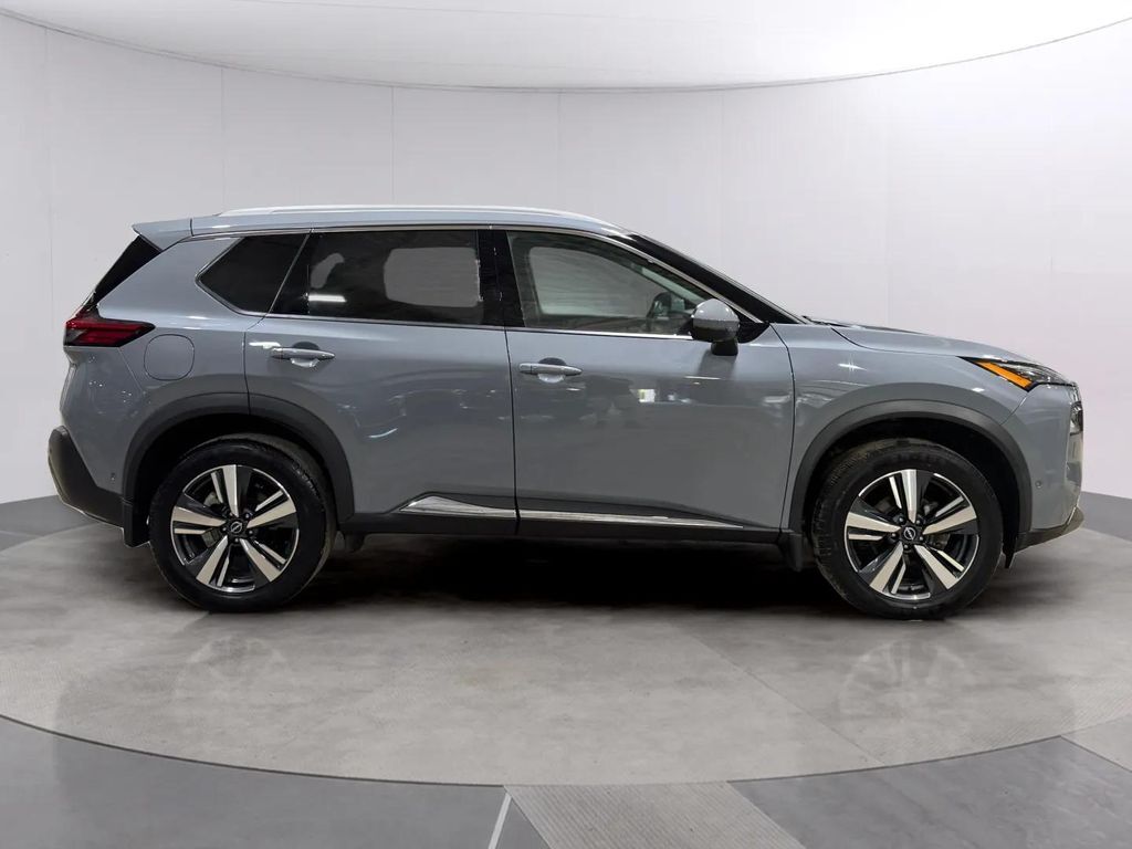 2022 Nissan Rogue SL w/Premium Pkg