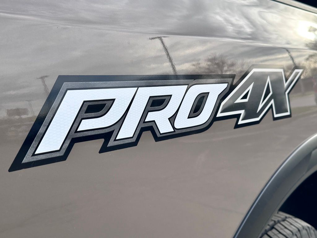 2022 Nissan Titan PRO-4X w/Convenience Pkg San Clemente CA