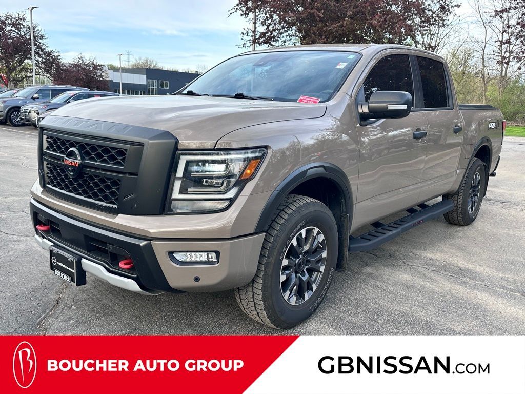 2022 Nissan Titan PRO-4X w/Convenience Pkg