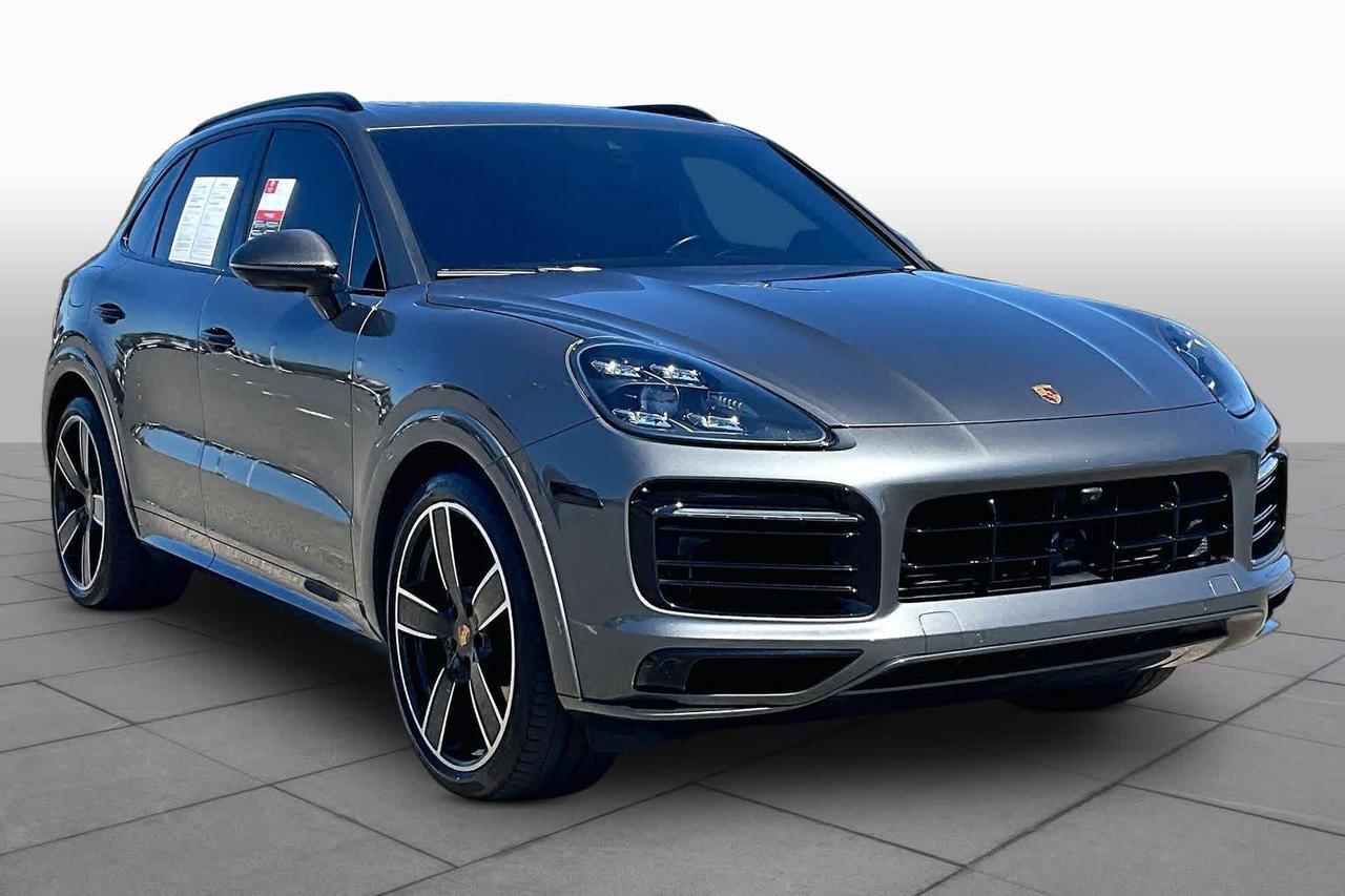 2022 Porsche Cayenne GTS 2022 Porsche Cayenne GTS