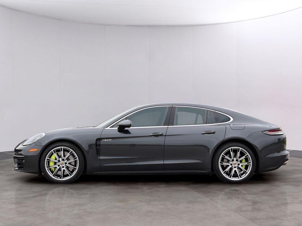 2022 Porsche Panamera E-Hybrid 4S