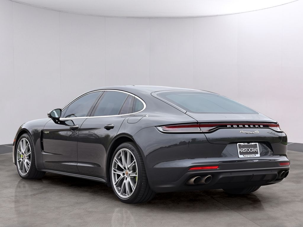 2022 Porsche Panamera E-Hybrid 4S
