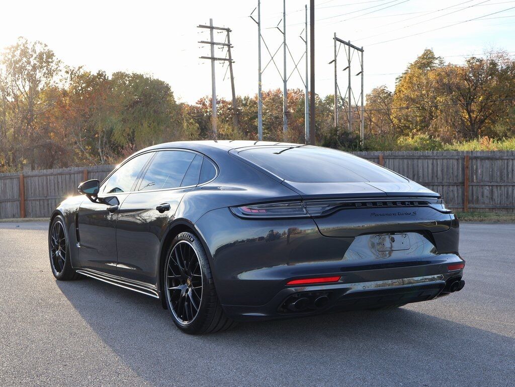 2022 Porsche Panamera Turbo S Executive
