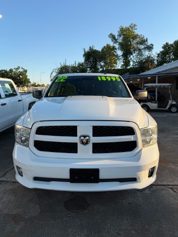 2022 Ram 1500 Classic Express Crew Cab 4x4 5'7 Box 2022 Ram 1500 Classic Express Crew Cab 4x4 5'7 Box