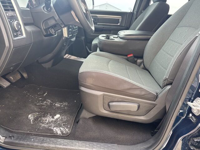 2022 Ram 1500 Classic Warlock Watertown SD 2022 Ram 1500 Classic Warlock Watertown SD