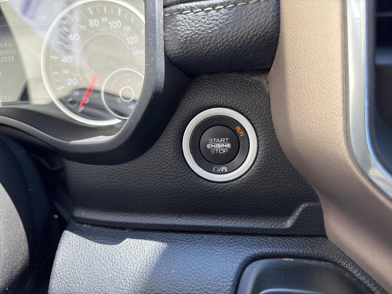 2022 Ram 1500 Laramie Watertown SD 2022 Ram 1500 Laramie Watertown SD