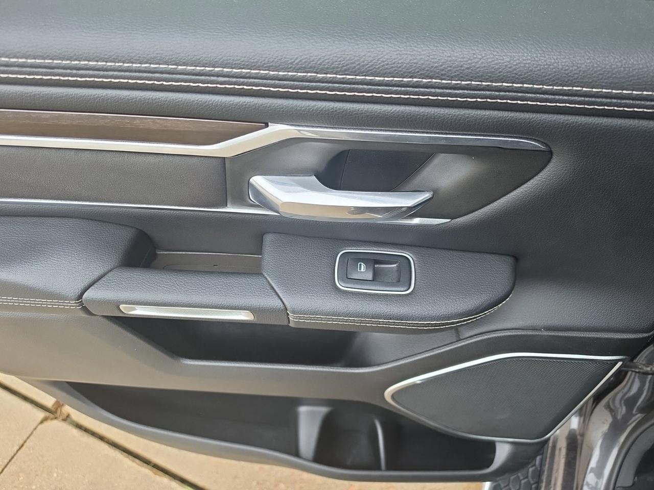 2022 Ram 1500 Laramie Watertown SD 2022 Ram 1500 Laramie Watertown SD