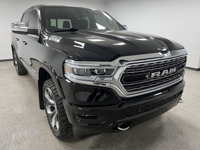 2022 RAM Ram 1500 Limited's photo