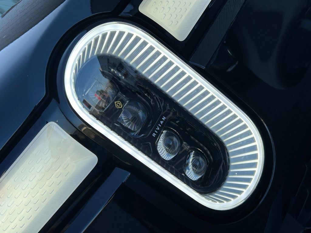 2022 Rivian R1T Adventure Lakeland FL