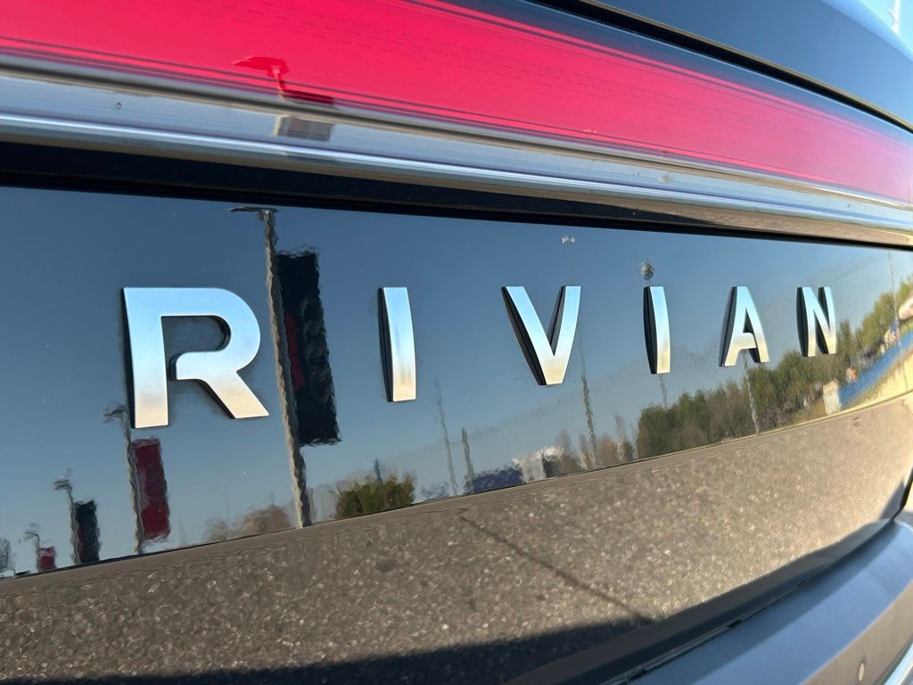 2022 Rivian R1T Adventure Lakeland FL
