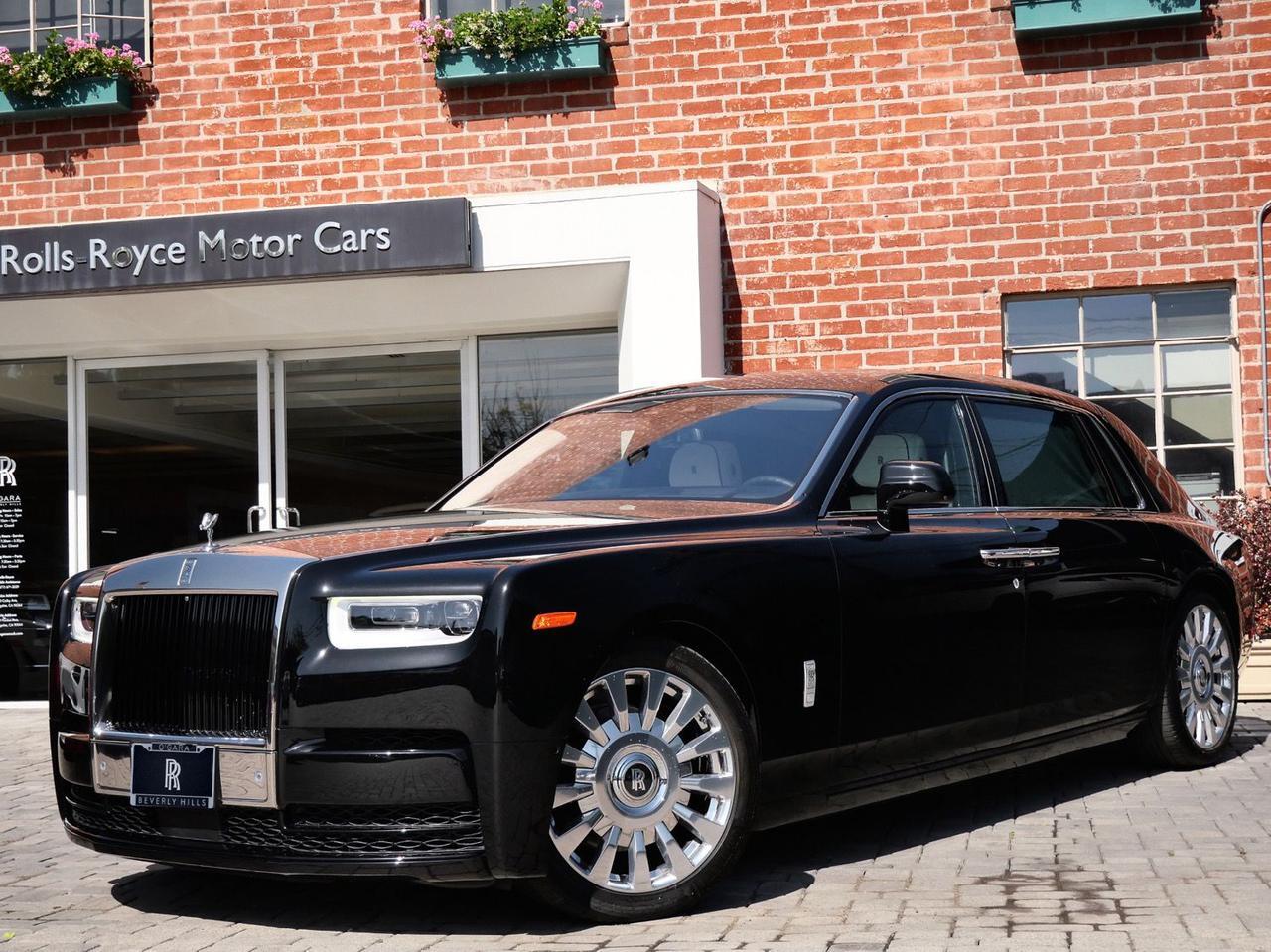 2022 Rolls-Royce Phantom