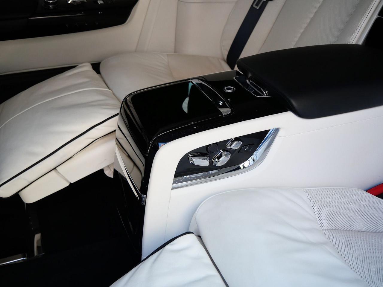 2022 Rolls-Royce Phantom Lawrence KS