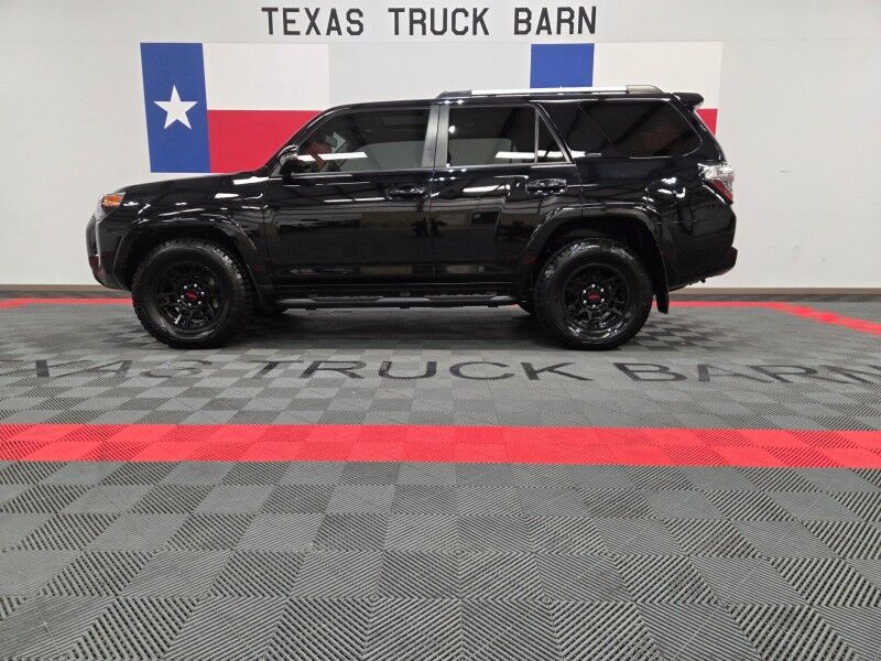 2022 Toyota 4Runner SR5 Premium's photo