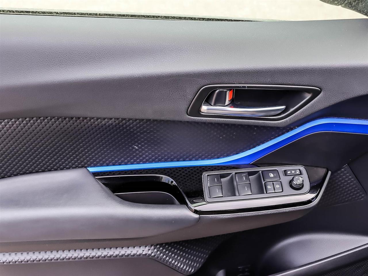 2022 Toyota C-HR XLE Premium Mississauga ON