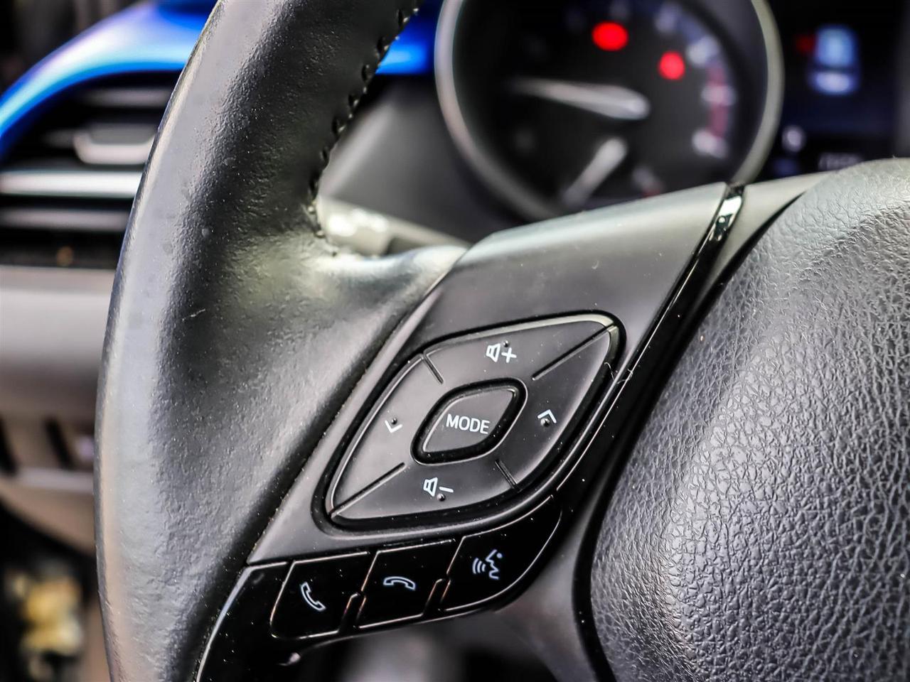 2022 Toyota C-HR XLE Premium Mississauga ON