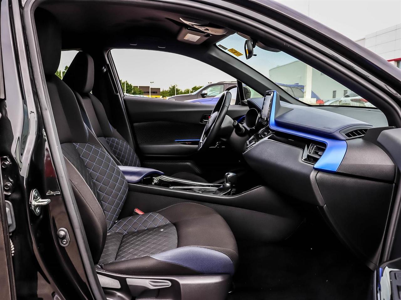 2022 Toyota C-HR XLE Premium Mississauga ON