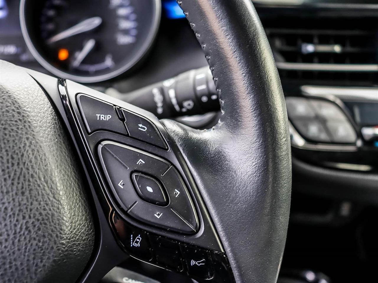 2022 Toyota C-HR XLE Premium Mississauga ON