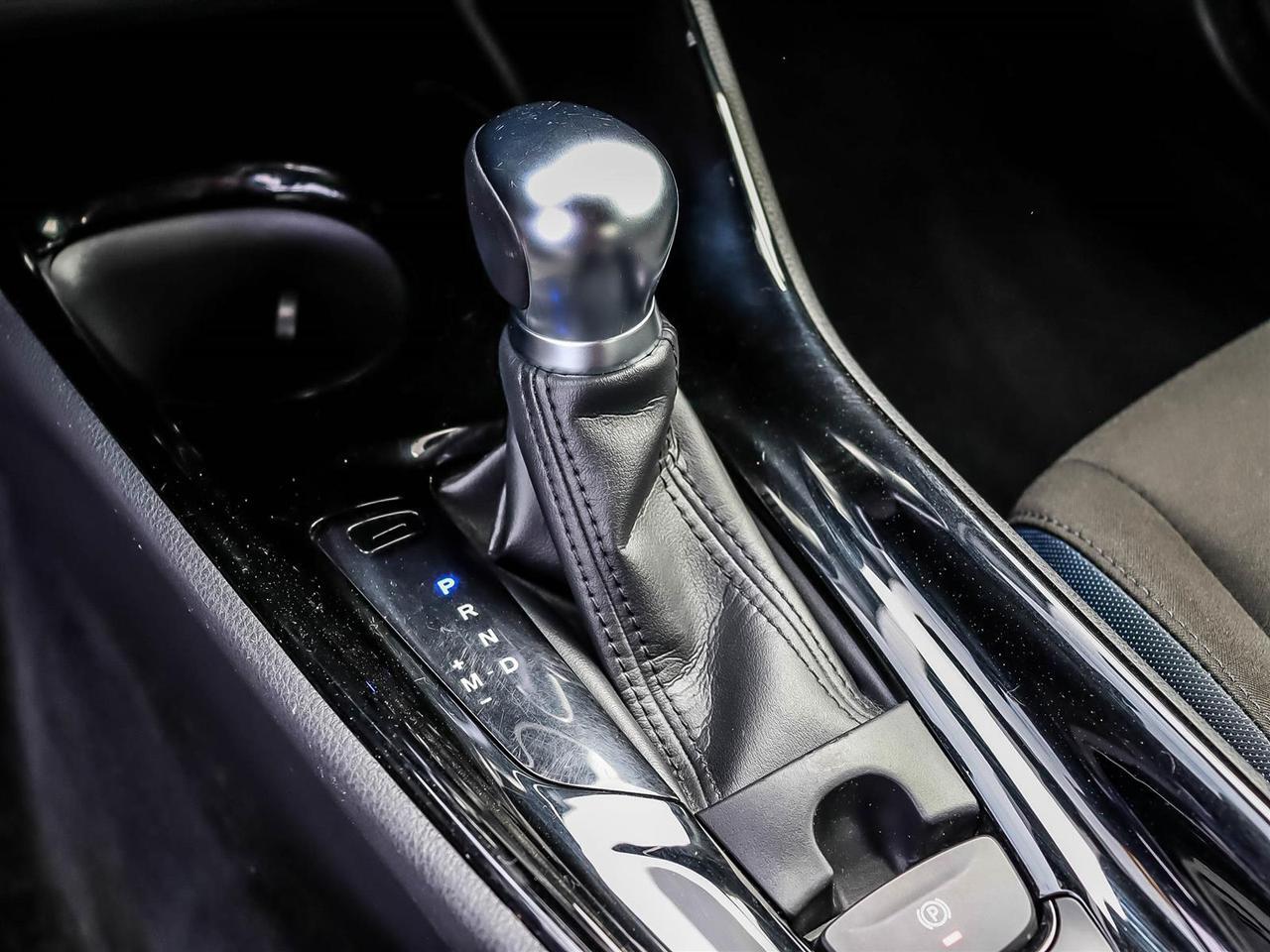 2022 Toyota C-HR XLE Premium Mississauga ON