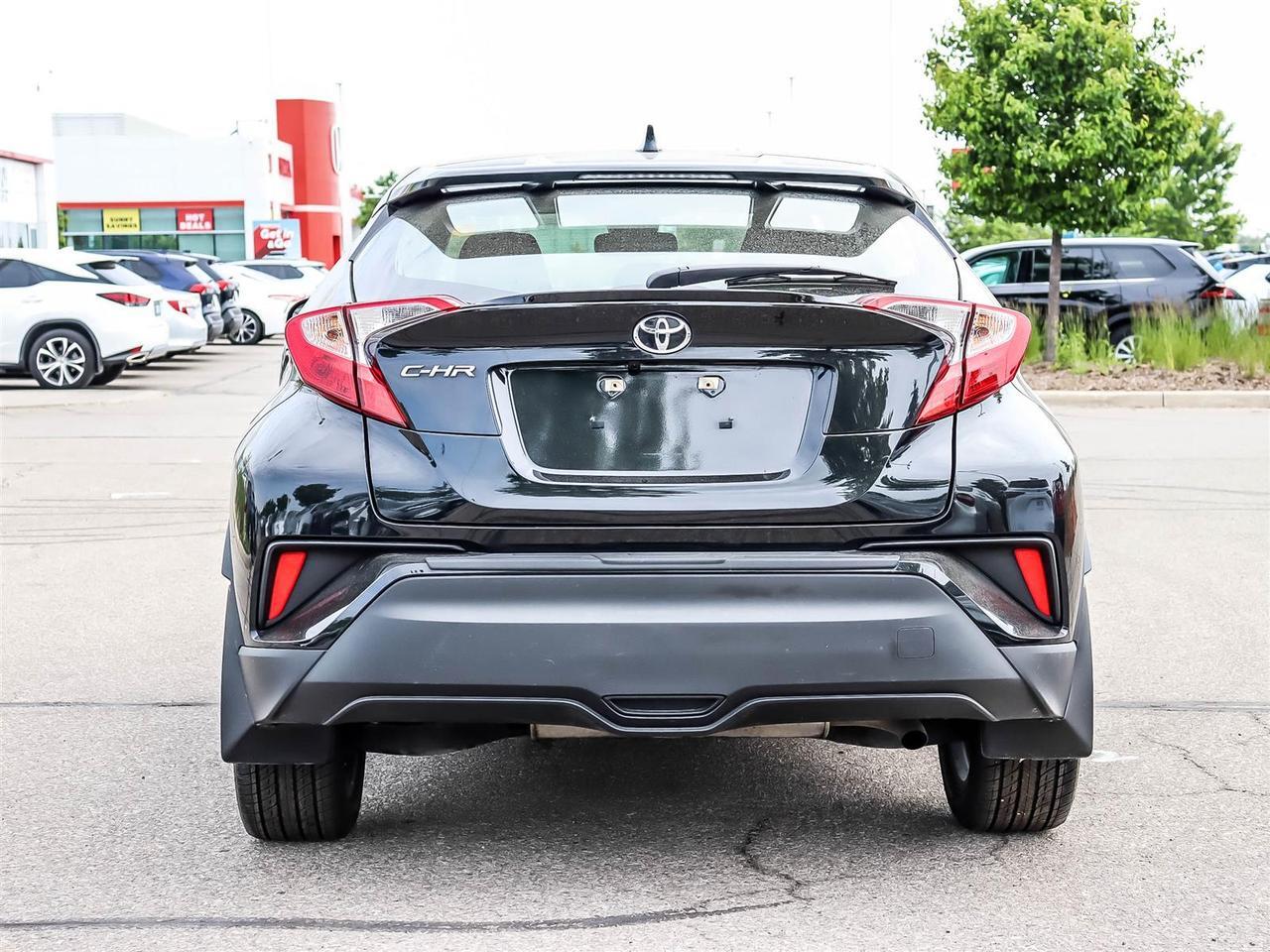 2022 Toyota C-HR XLE Premium Mississauga ON
