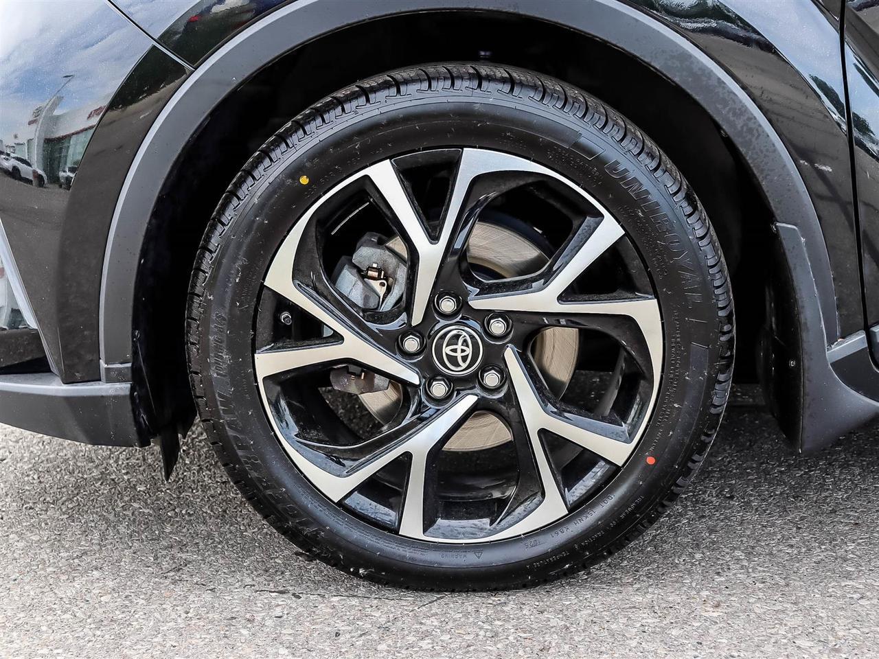 2022 Toyota C-HR XLE Premium Mississauga ON